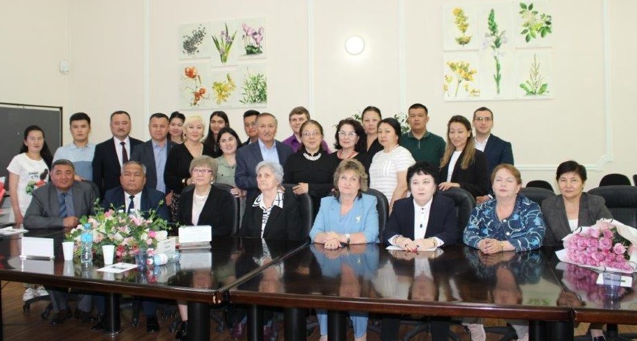 Состоялась научно-практическая конференция, посвященная 70-летию профессора А.Р. Шопабаевой