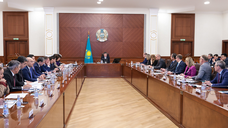 В Правительстве РК прошло заседание по вопросам развития здравоохранения и фармпроизводства